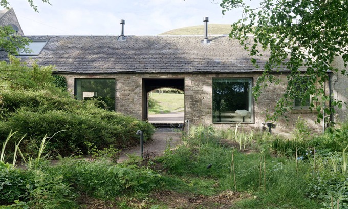 Penicuik House | An architect designed rural retreat near Edinburgh with wood-fired sauna.