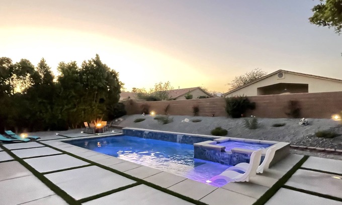 Desert Hot Springs House | An artist getaway with huge pool and ample sleeping spaces