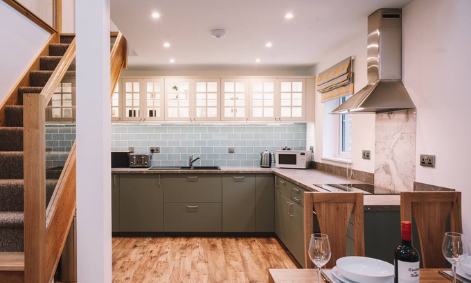Dornie House | An Dòbhran - a spacious seaside luxury home
