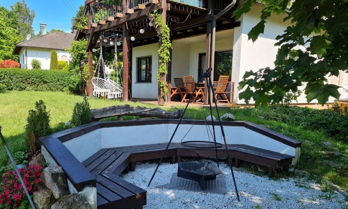 Kleineicholzheim Apartment | An den Auwiesen I Enjoy peace and nature in the Odenwald