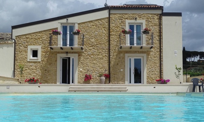 Mazzarino Other | An Oasis of History and Relaxation