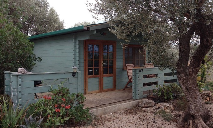 Tivenys Cabin | An off-grid cabin for two, with views of the Els Ports Mountain range