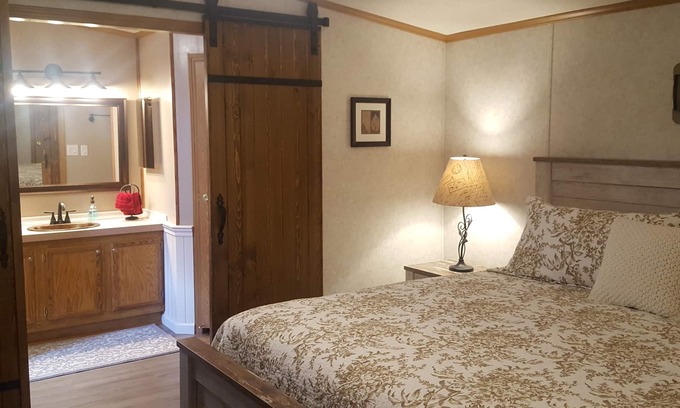 Loudonville House | AN OWL and the MOON. Get-Away in Mohican State Park. Location perfect!