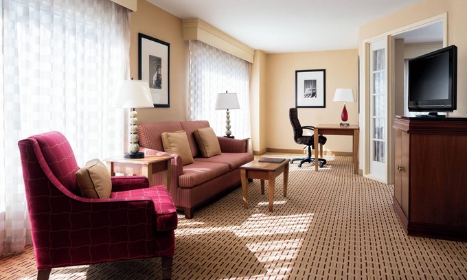 Garden Grove House | Anaheim Escape Near Disneyland, Knott’s & Anaheim GardenWalk - Pets are Allowed!