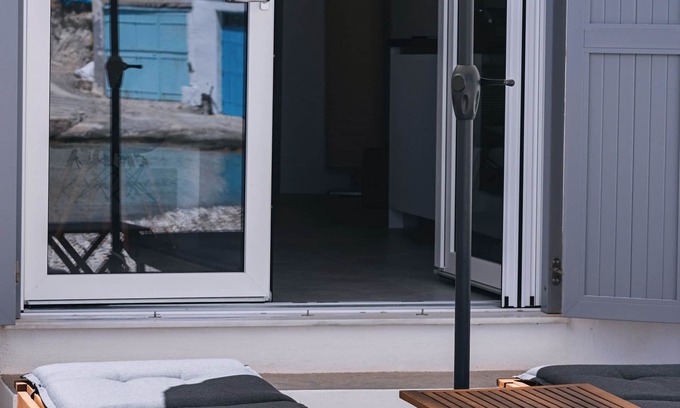 Kimolos House | Anastasia Kimolos