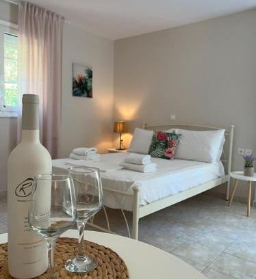 Moudros Apartment | Anastasia's Garden - Green Apartment