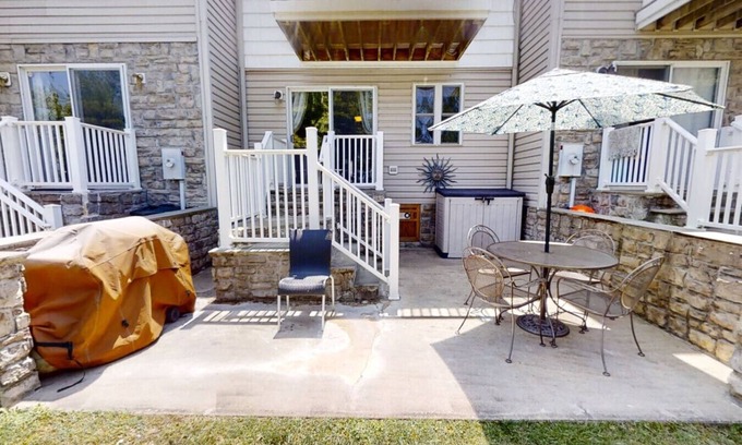 Mineral House | Anchor Here- Cozy Waterfront Townhome, Perfect Getaway, Sandy Beach, Boat Slip