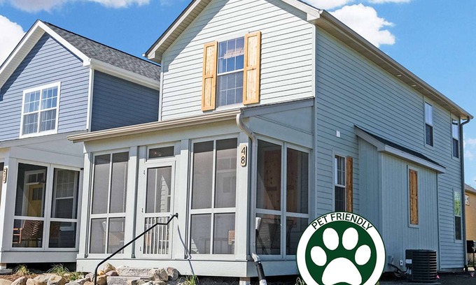 Ottawa House | Anchor's Away 3 bed 3.5 bath