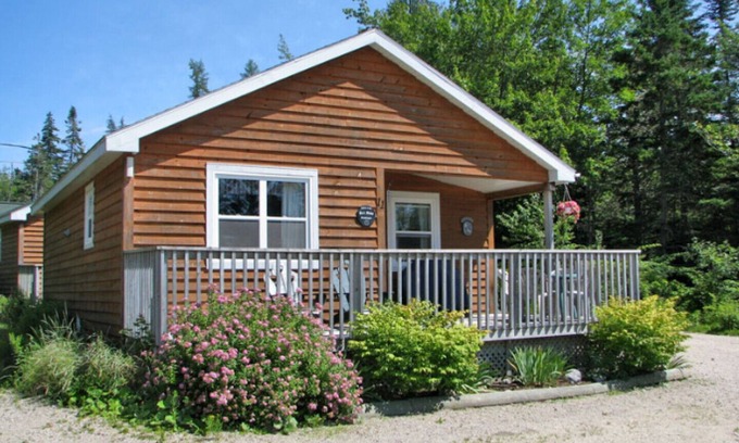 Hubbards Cottage | Anchorage House & Cottages - Hubbards Cove Cottage
