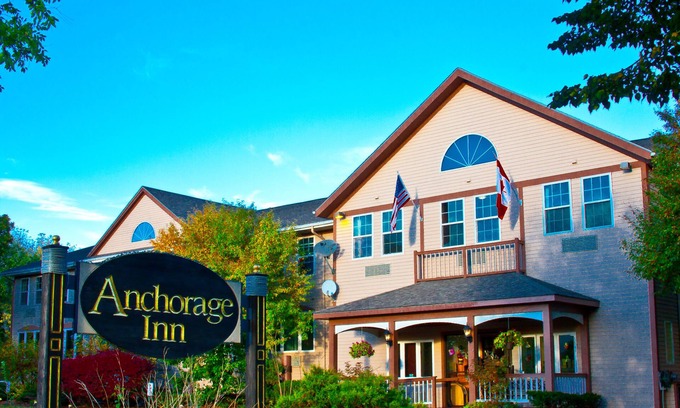 South Burlington Hotel | Anchorage Inn