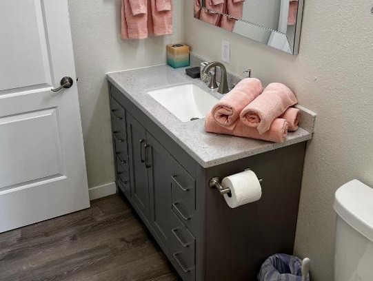 Spenard Apartment | Anchorage midtown apartment-Wyoming 2
