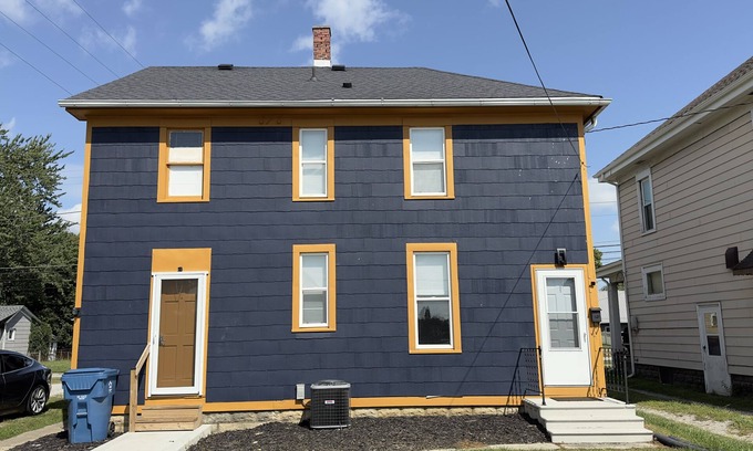 New Haven Apartment | Anchors Away! New Haven Home! 2BR Upper Level