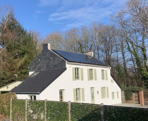 Wanze House | Ancienne maison rénovée au calme