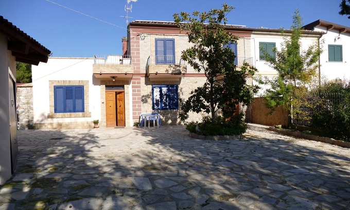 Cugnoli House | Ancient country house half an hour from the sea and one hour from Rome