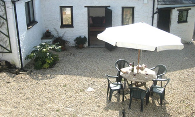 St Hilary House | ancient stone detached structure with own walled courtyard
