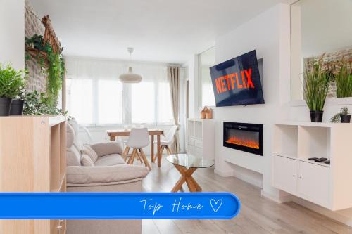 Soldeu Apartment | AndBnB I Cerca de Grandvalira con Terraza + Parking gratis