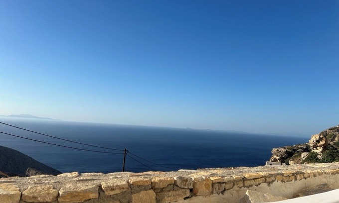 Chora Folegandros Apartment | ANDELIAS SIGNATURE SUITES
