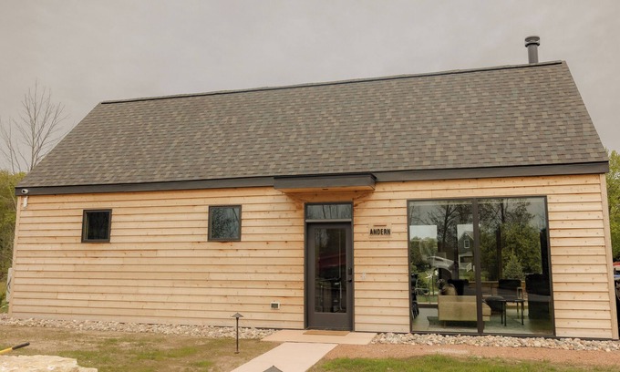Fish Creek Cottage | Andern at Loma Cottages