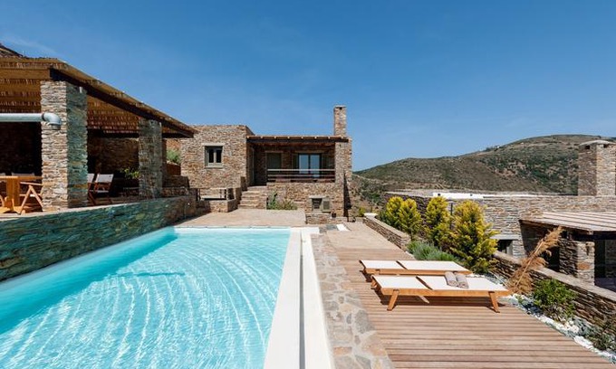Gavrio Villa | Andros Tessera