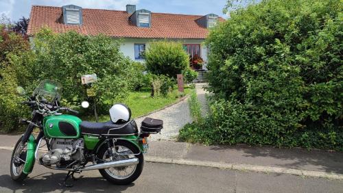 Hofheim in Unterfranken Apartment | Anette's nettes Dachjuchhe