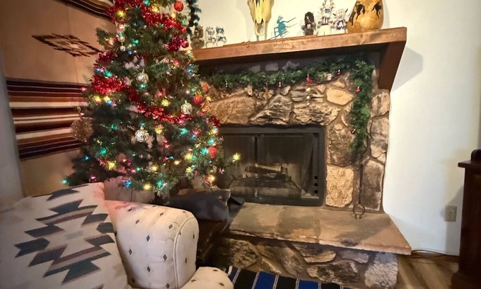 Angel Fire Condo | Angel Fire Mountain Retreat! Cozy 2 bedroom, 2 bath condo, sleeps 6 people.