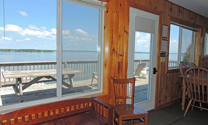 Cape Vincent Cottage | Angel Rock Waterfront Cottages and Vacation Homes