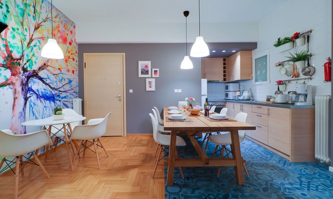 Athens City Centre Apartment | Angel's Big Apt☆3min to Metro☆AC☆Netflix☆iMac☆PS4☆