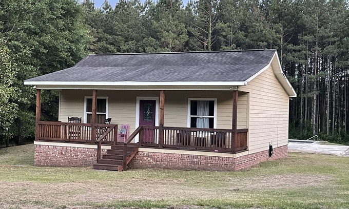 Lamar County Cottage | Angela's Miss Harmony Starr Farms