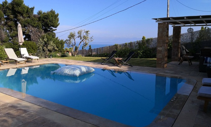 Skiathos Villa | ANGIO LUXURIUS VILLAS IN SKIATHOS
