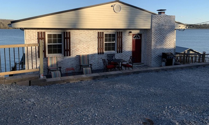 Chickamauga Lake House | Angler's Cove: Lake Chickamauga to Sale Creek, Tennessee
