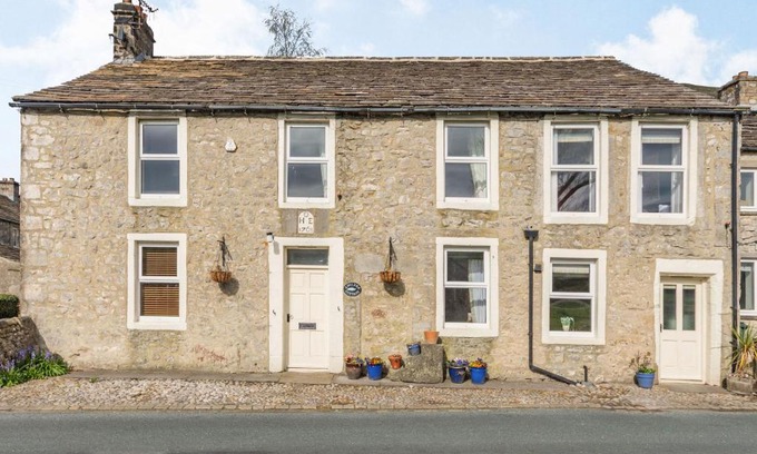 Kilnsey House | Anglers Cottage