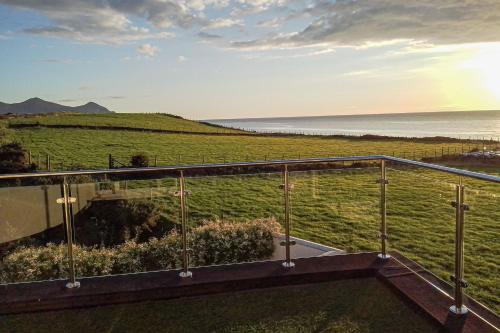 Dinas House | Angorfa