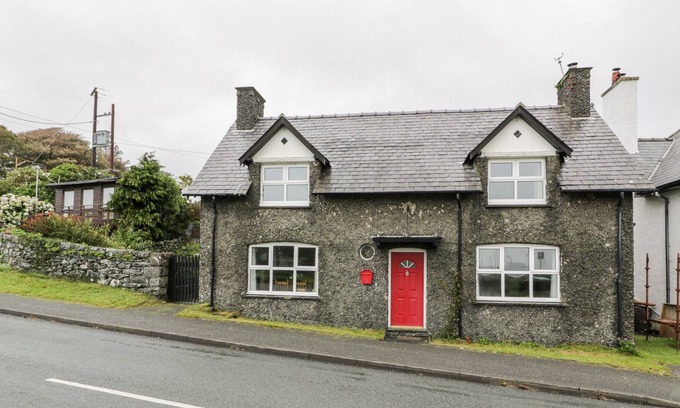 Llanfair Cottage | ANGORFA, pet friendly, character holiday cottage in Llanbedr