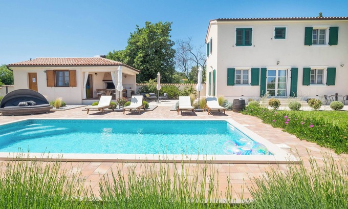 Filipana Villa | Anima Calma - family villa surrounded with vineyards and olive groves