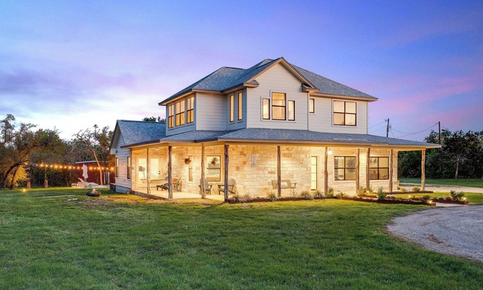 Liberty Hill House | Animal Rescue Ranch-Private pool/spa with tanning ledge/waterfalls on 7 acres!