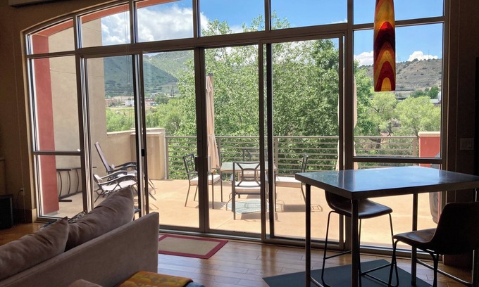 Durango Condo | ❤️ Animas River Haven! 1 Month Rentals