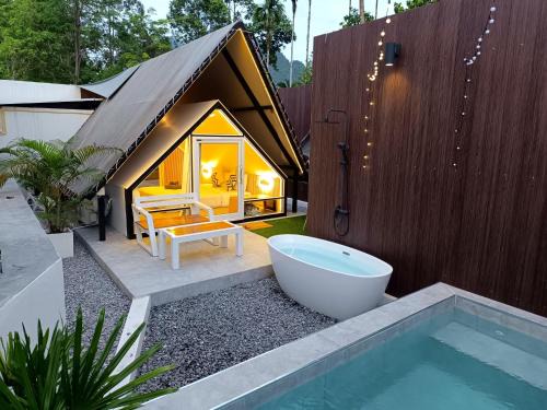 Khlong Sok Other | Anita Camp stay