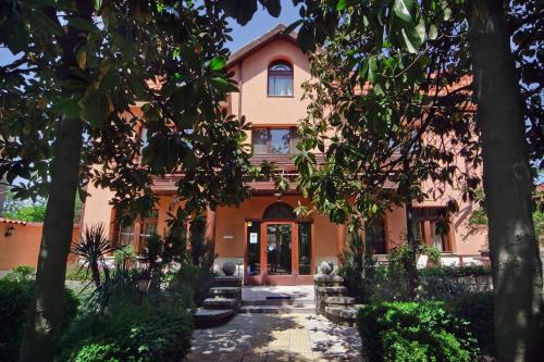 Perushtitsa House | Anita House