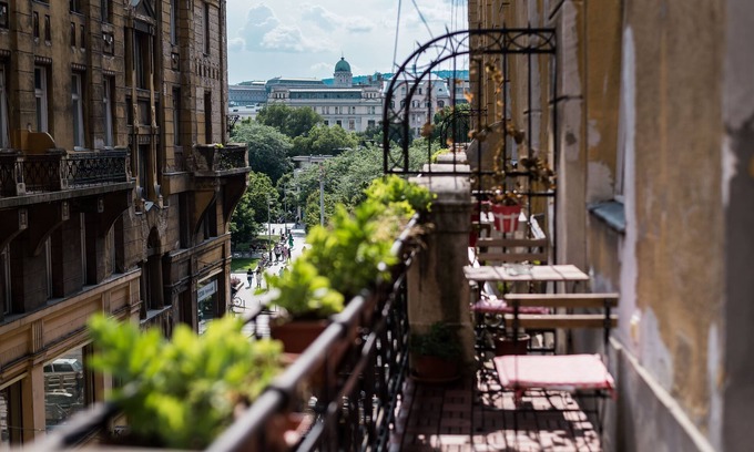 Inner City Budapest Apartment | Anker 2 Apartment