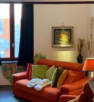 Montecalvario House | Ann' Amarì Arancione