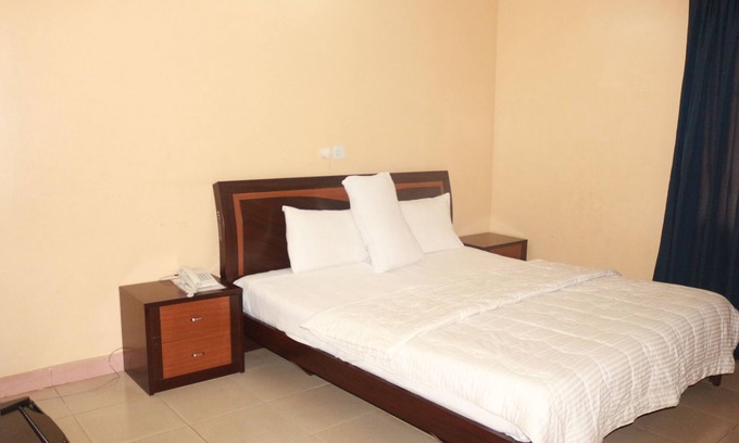 Uyo Hotel | Ann's Haven Hotel & Suites