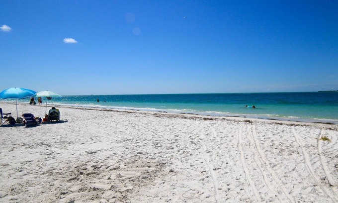 Anna Maria House | Anna Maria Beach Serenity