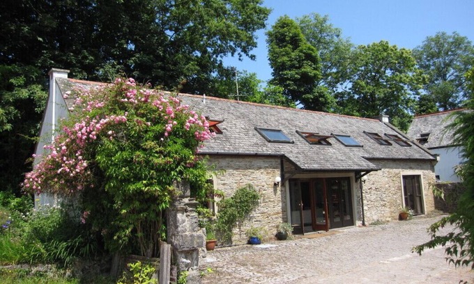 Totnes House | 'Annacombe' - Peace & Tranquillity - Coast & Dartmoor - AUG offers £655-£755