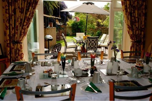 Whitehall Bed & Breakfast | Annandale House