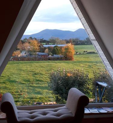 Cahir Bed & Breakfast | Annaswood B&B