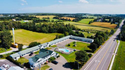 Green Gables Hotel | Anne Shirley Motel & Cottages
