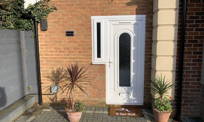 Beddington South Apartment | Annex A, a one bedroom Flat in south London