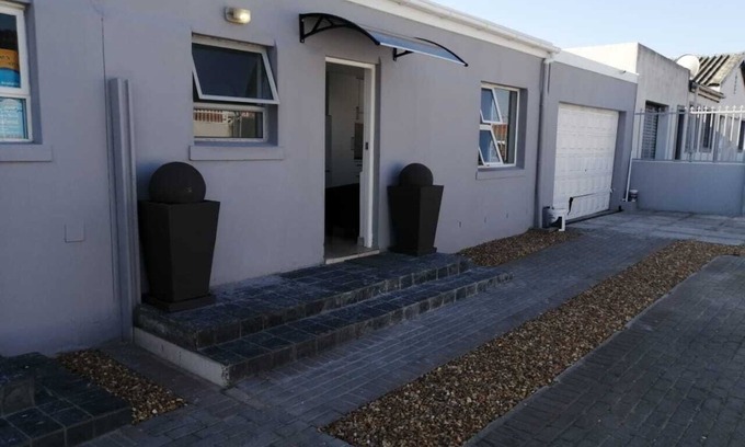 Cape Town Cabin | Annex Lodge - Suite 5