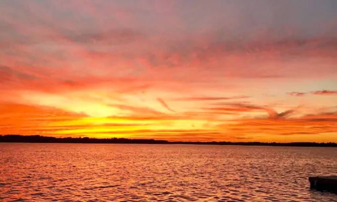 Valentia Cottage | Annie's Lakefront Cottage in Kawartha Region