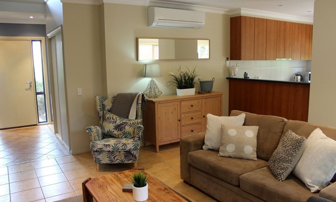 Cowes Villa | Annie's Place - Two Bedroom Villa, Sleeps 4